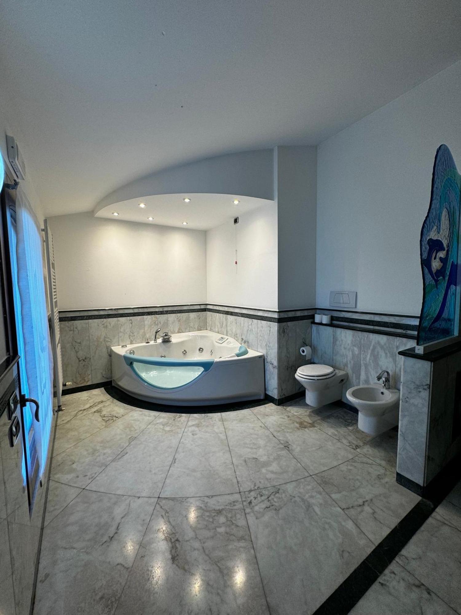 Antico Borgo Di Liteggio Bed & Breakfast Cologno al Serio Exterior photo