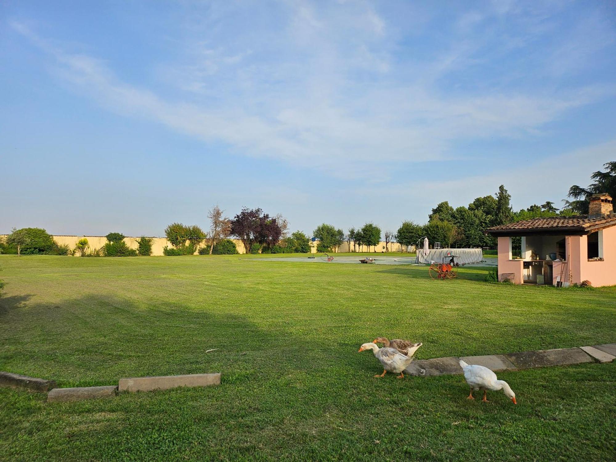 Antico Borgo Di Liteggio Bed & Breakfast Cologno al Serio Exterior photo