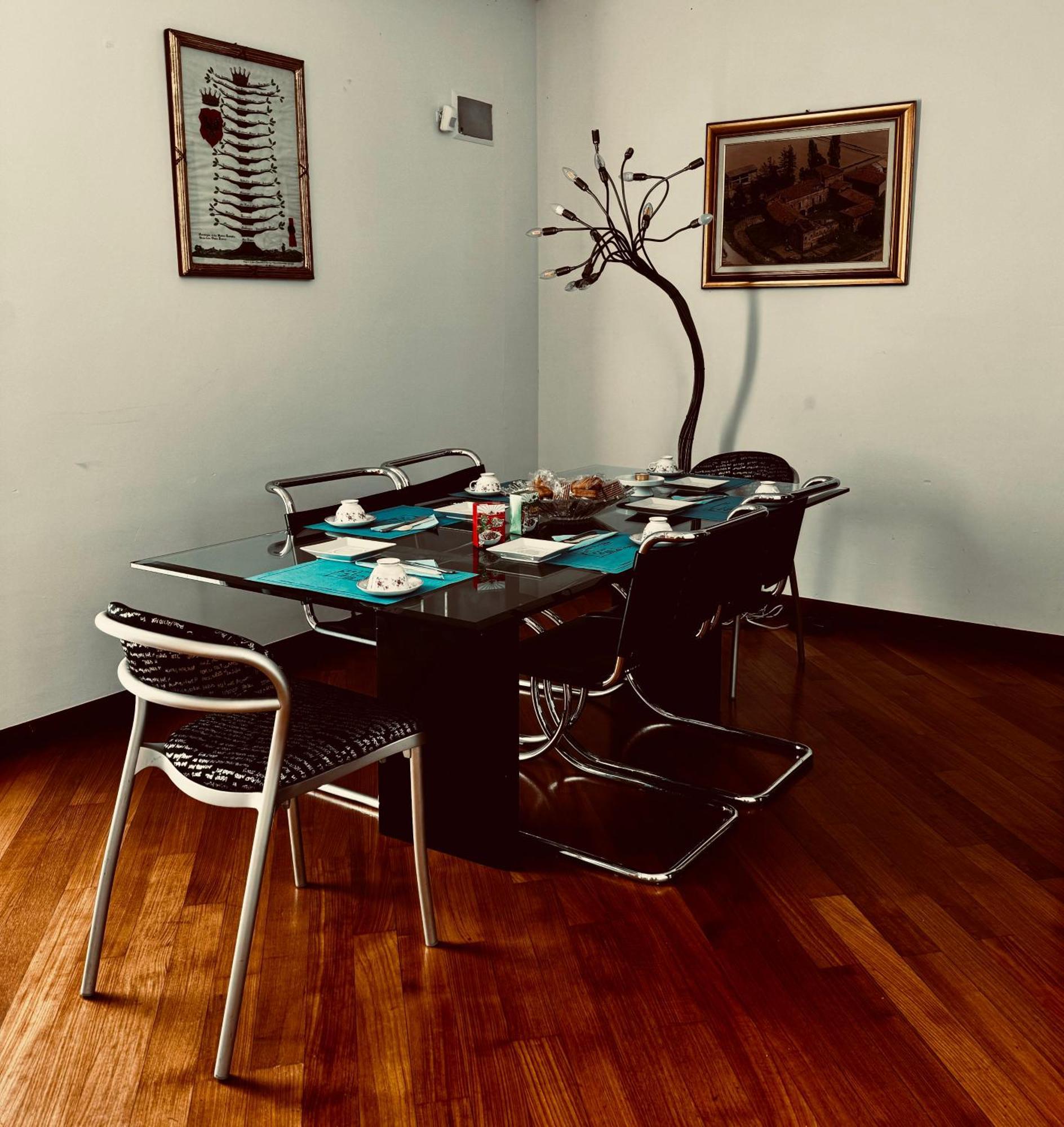 Antico Borgo Di Liteggio Bed & Breakfast Cologno al Serio Exterior photo